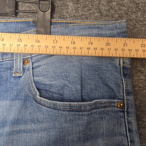 Levis 559 Jeans Mens 44x32 (Meas 42x29) Blue Straight Leg Relaxed Fit Light Wash - Picture 3 of 12